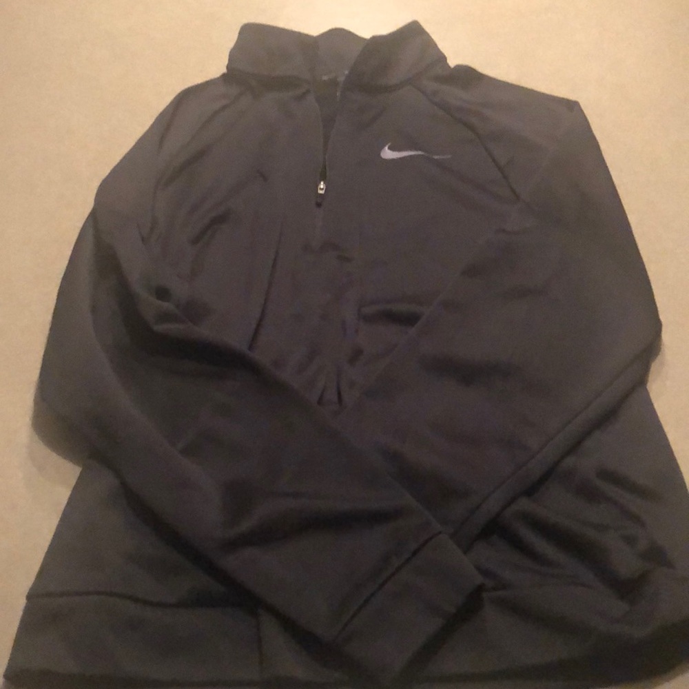 Black Nike pullover